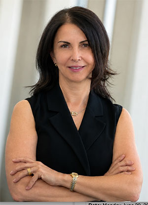 Clara Curiel-Lewandrowski